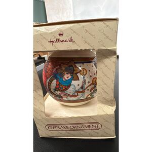 1982 Hallmark Keepsake Ball Ornament Old World Angle Glass In Box
